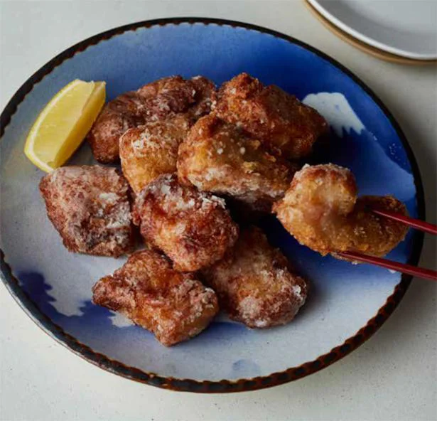 豚ロース肉をからあげに!? 豚から／リュウジのフライパン飯革命（8）