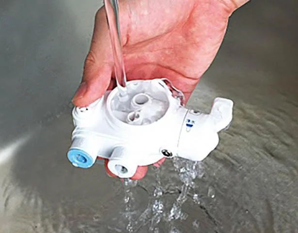 汚れがちな吐水部も簡単に分解できて洗える!