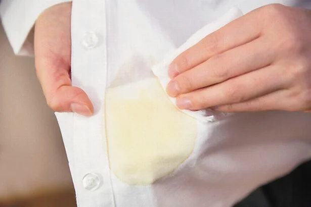 【洗濯の知恵】服のシミが落ちやすくなる応急処置法