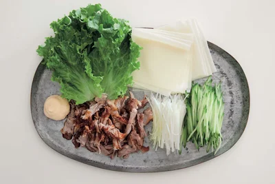 野菜もたっぷり食べられる「ほろほろやわらか煮豚の北京ダック風」