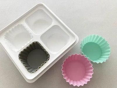 8号のシリコンカップをトレーにイン！