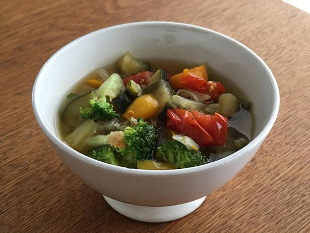 余り野菜を煮込んだ冷製スープ