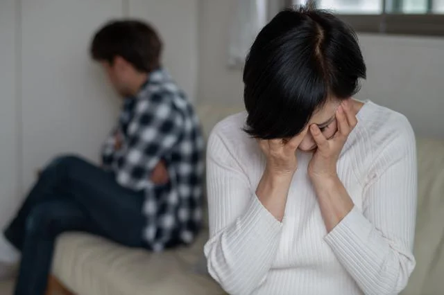 主人のことが嫌いで話すのも嫌！でも子どもたちは父親に懐いていて…【お悩み相談】