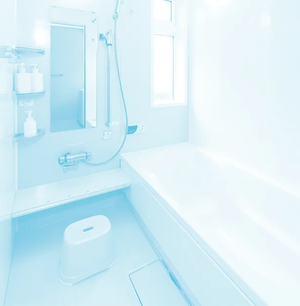 ジメジメする季節、汚れが気になるのは特に湿度が高く汚れがたまりやすいバスルーム。