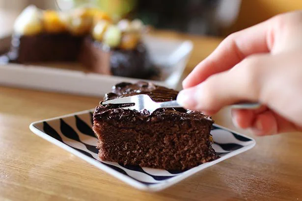 フワフワのチョコケーキを超簡単に作れるセット。