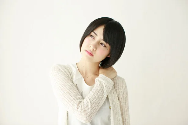 20～30代でも発症する可能性が！？「四十肩」の予防法＆解消法