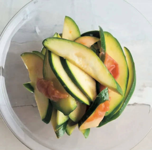 野菜を大量買いしたらコレ！ 素材1つ＋調味料の作りおきサラダで数日安心♪