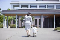 職場から正社員登用の話が！子どもとの時間と安定した収入、どっちを優先すべき？【お悩み相談】