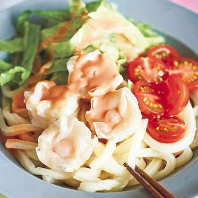 【画像を見る】冷凍食材を駆使して♪「なんちゃってえびマヨうどん」