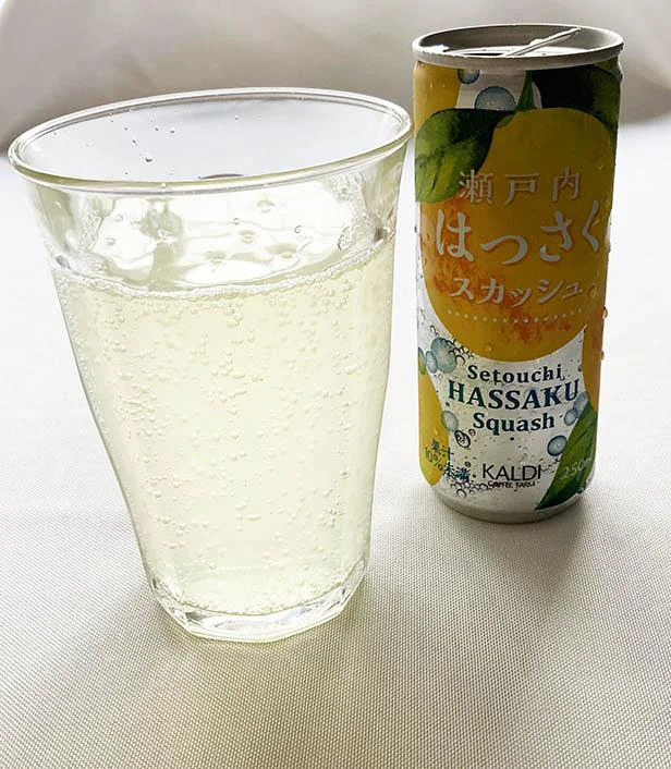 果汁10%未満の「瀬戸内はっさくスカッシュ」