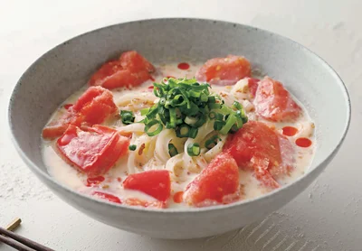 調味の手間いらず！ 味つき冷凍トマトさえあれば麺もメインも簡単格上げ
