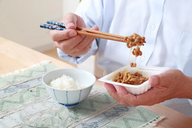 秋冬にぴったりの「もみじおろしだれ納豆」。朝食にはもちろん、おつまみにも！