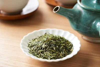 緑茶を楽しみながら瀬戸焼の魅力に触れる！ 伊藤園主催のオンライン茶会に参加