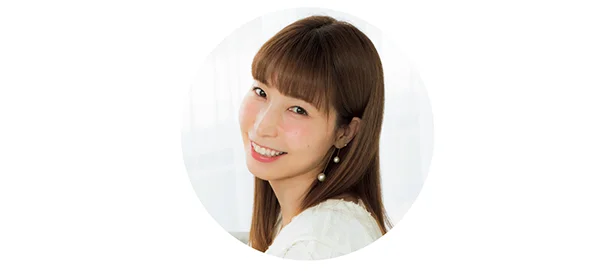ヘアメイクアップアーティスト/高橋里帆さん広告、雑誌、アーティストなどのヘアメイクを担当。「仕事ではその人の肌やなりたいイメージでファンデを使い分けていて、質感重視です」