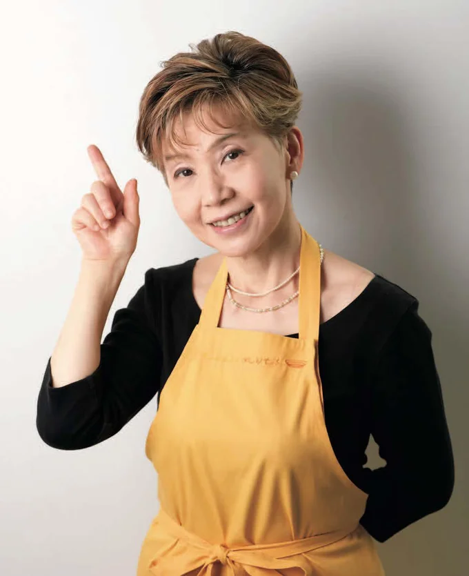 小田真規子さん:料理研究家、栄養士、フードディレクター。「スタジオナッツ」主宰。「作りやすさ」と「健康」に配慮したおいしい家庭料理が人気。豊かな発想力と尽きないパワーの源は大好きなブロッコリーにあり!
