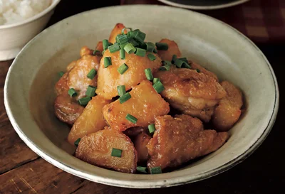 照り照り＆ほっくり味しみ！「じゃがいもととり肉のはちみつみそ煮」