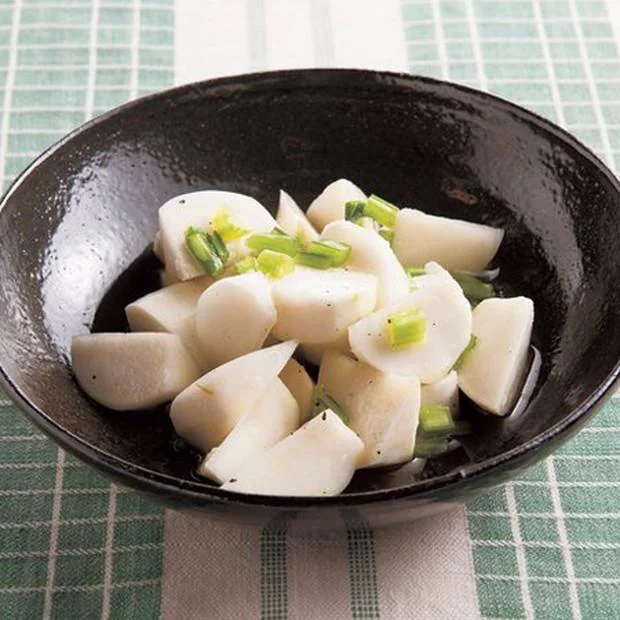 甘みがあって歯ごたえシャキシャキ！ 秋のかぶで作る即席副菜バリエ