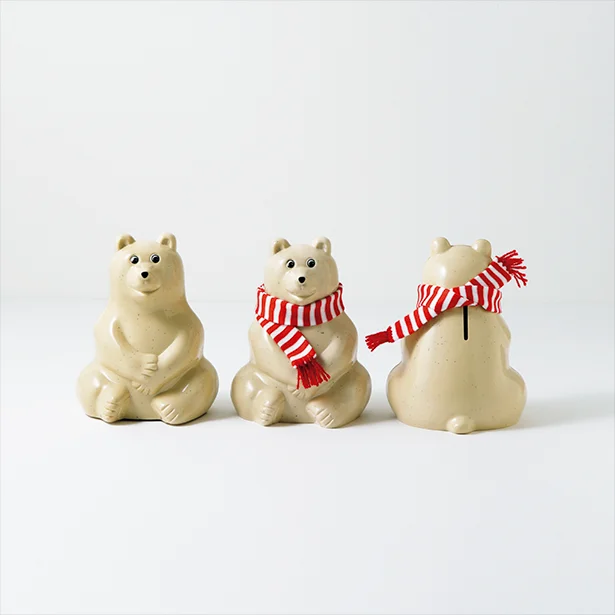 biotope（ビオトープ）「polar bear money box」▷幅12×奥行き12×高さ15.5cm 各￥2,640／ doinel