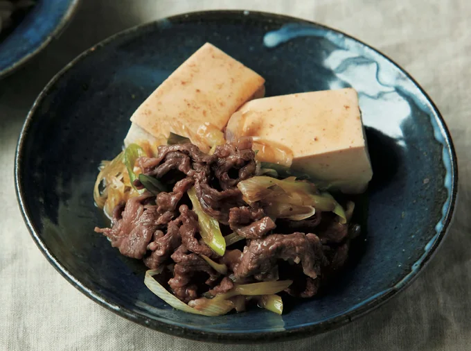 肉やねぎのうまみがしっかり味しみ！「肉豆腐」