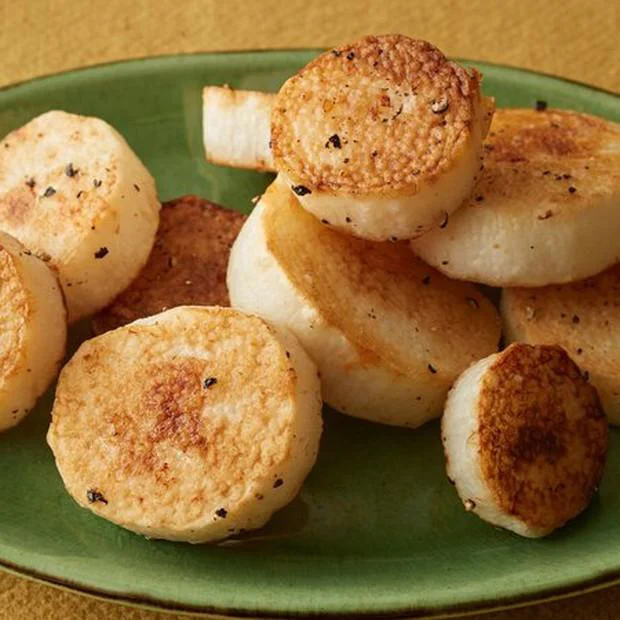 粗びきこしょうがスパイシー！ ５分でおつまみ「長いもペッパー焼き」