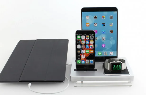 複数のAppleデバイスが1カ所で充電できると、こんなにスッキリ美しい