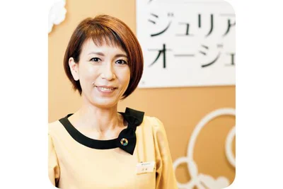 ジュリア・オージェ　グランデュオ立川店 店長川﨑理恵さん