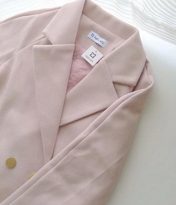 ピンクのコートなんてお店では試着できないので、テンションが上がりました！
