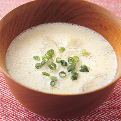 朝食のパンに合わせてみて！ 10分で作れるミルクスープ5選
