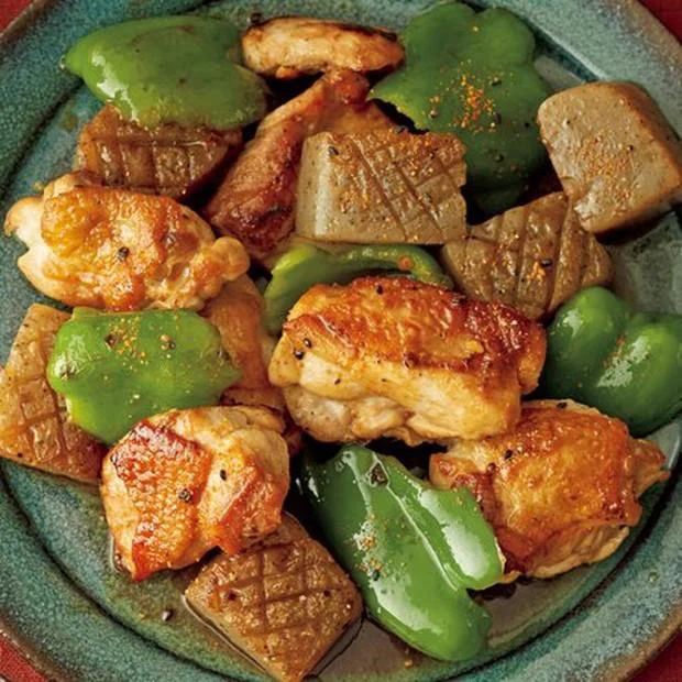 ダイエット中にジューシーなチキンソテーが食べたくなったら…「とり肉とこんにゃくのガーリックソテー」
