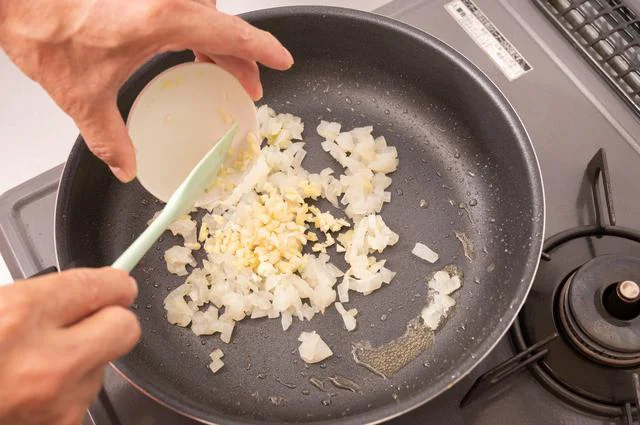 生だと辛いタマネギを炒めると甘くなるのはどうして?