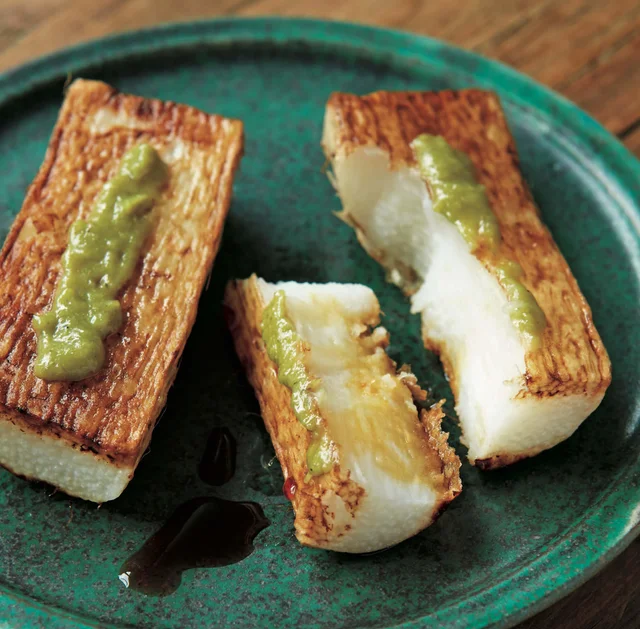 皮つきでこんがりホクホク！ピリッとわさびで味が締まる「長いものステーキ」