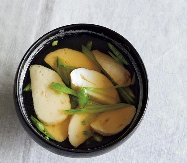 食べごたえ◎な「笹かまぼこと絹さやのすまし汁」と「ひきわり納豆のナムルご飯」／何も作りたくない日はご飯と汁だけあればいい（5）