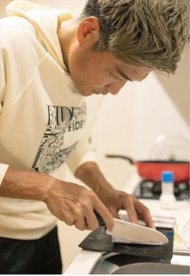 料理スキルほぼなし、息子と2人暮らしJリーガーのチャレンジ／大久保嘉人 現役Jリーガー主夫（4）