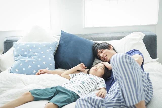 毎日触れる寝具には床よりもホコリが潜んでいる!?隠れたハウスダストの掃除方法とは？
