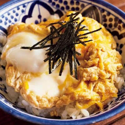 材料は卵だけ！ 大そうじの合間のサクッとランチに「卵だけどんぶり」