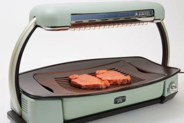 煙もニオイも脂もカット！「遠赤グラファイト」搭載のオシャレなグリルで家焼肉を楽しもう
