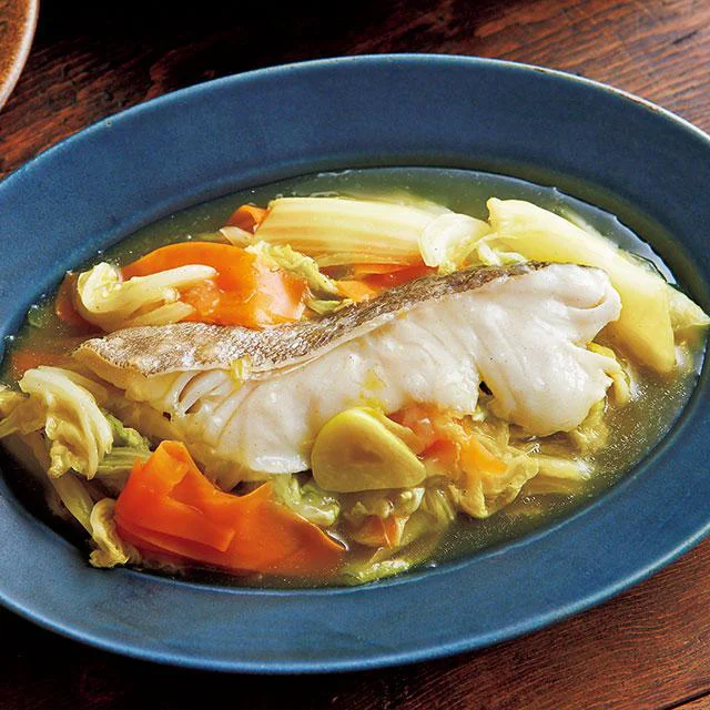 バターのコクとカレー風味でたっぷり白菜もぺロリ！ 「白菜とたらのカレーバター蒸し」