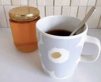 一段と寒い今年の冬、普段の一杯をワンランクアップさせて健康的に温まる蜂蜜ルイボスティー