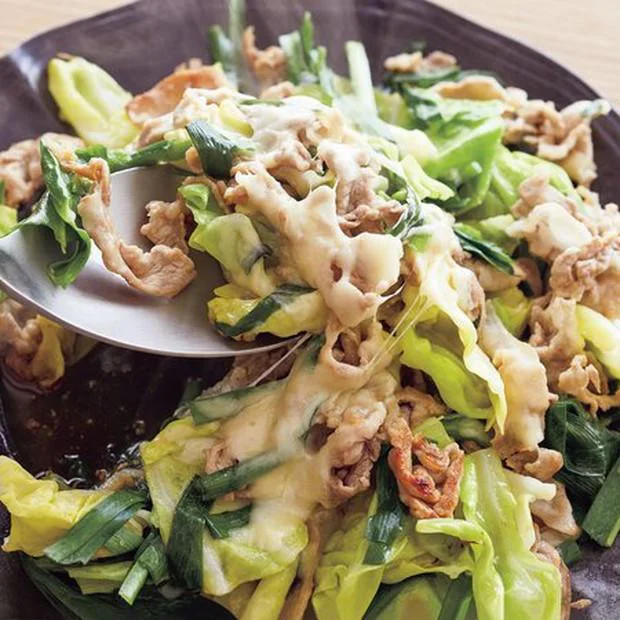 【画像を見る】10分でコクうまおかずが完成!「みそチーズ炒め」