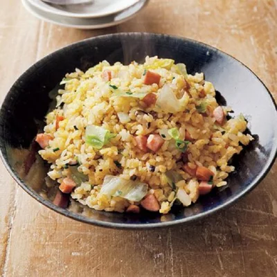 野菜嫌いでもおかわり間違いなし！　野菜のうまみが詰まった野菜たっぷり黄金のチャーハン