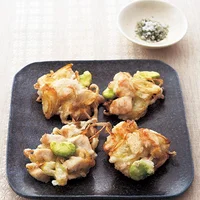 【サックサクorふわふわ】旬のそら豆を使った肉かき揚げVS魚介天ぷら