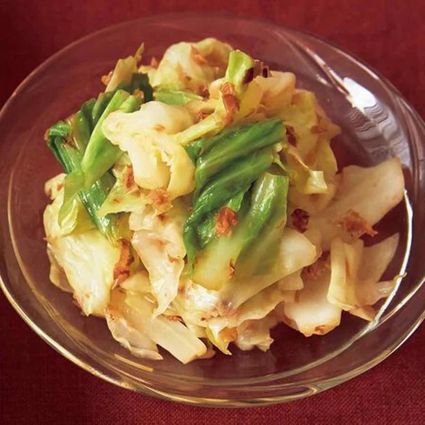 甘みが増す冬キャベツは加熱調理がおすすめ。レンチンあったか副菜で使い切り！