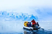 「南極」と「北極」どっちが寒い？ちがいはあるの？／人類なら知っておくべき地球の雑学（108）