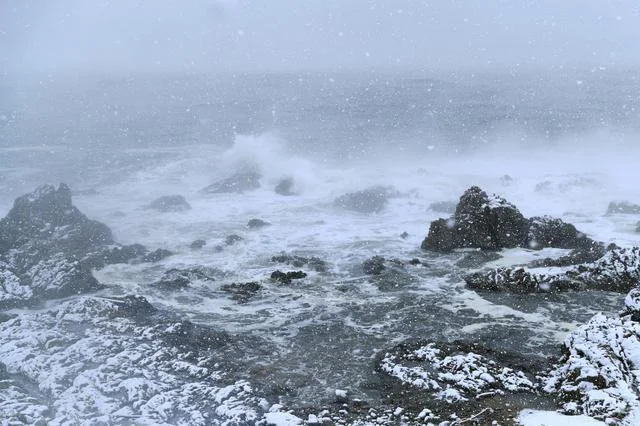 実は日本海側は世界屈指の豪雪地帯！いったいなぜ？／人類なら知っておくべき地球の雑学（117）