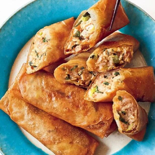 外はサクッ! 中から肉と野菜のうまみが詰まったあんがトロ〜リ