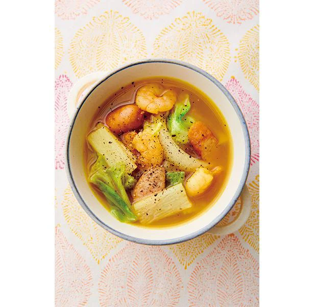 余っている食材ならなんでもOK！「余り野菜のカレーコンソメスープ」／15分でできるゆる定食レシピ（6）