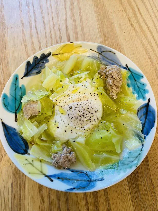 薄切りにしてグリル野菜と一緒に盛り付け