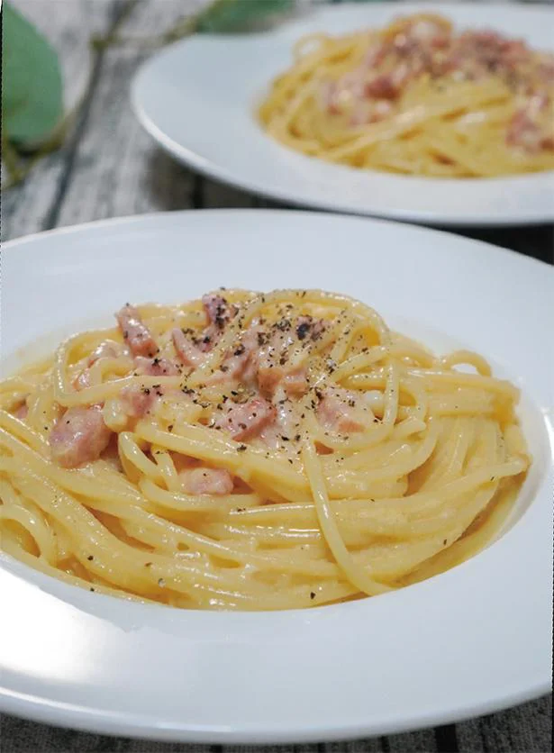 牛乳と粉チーズだけで濃厚な味わい「生クリームなしカルボナーラ」／妻と娘にモテたいレシピ（4）
