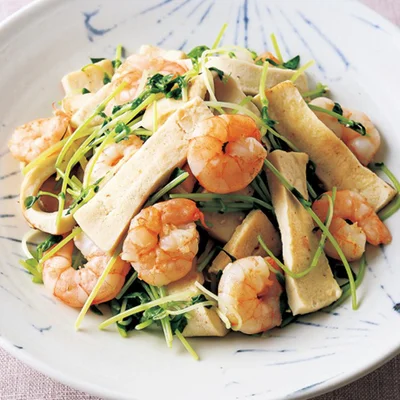 【写真を見る】「高野豆腐とえびの塩炒め」