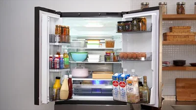冷蔵室の設定を変更すれば、温度約2℃・湿度約85％のチルド室のような環境に